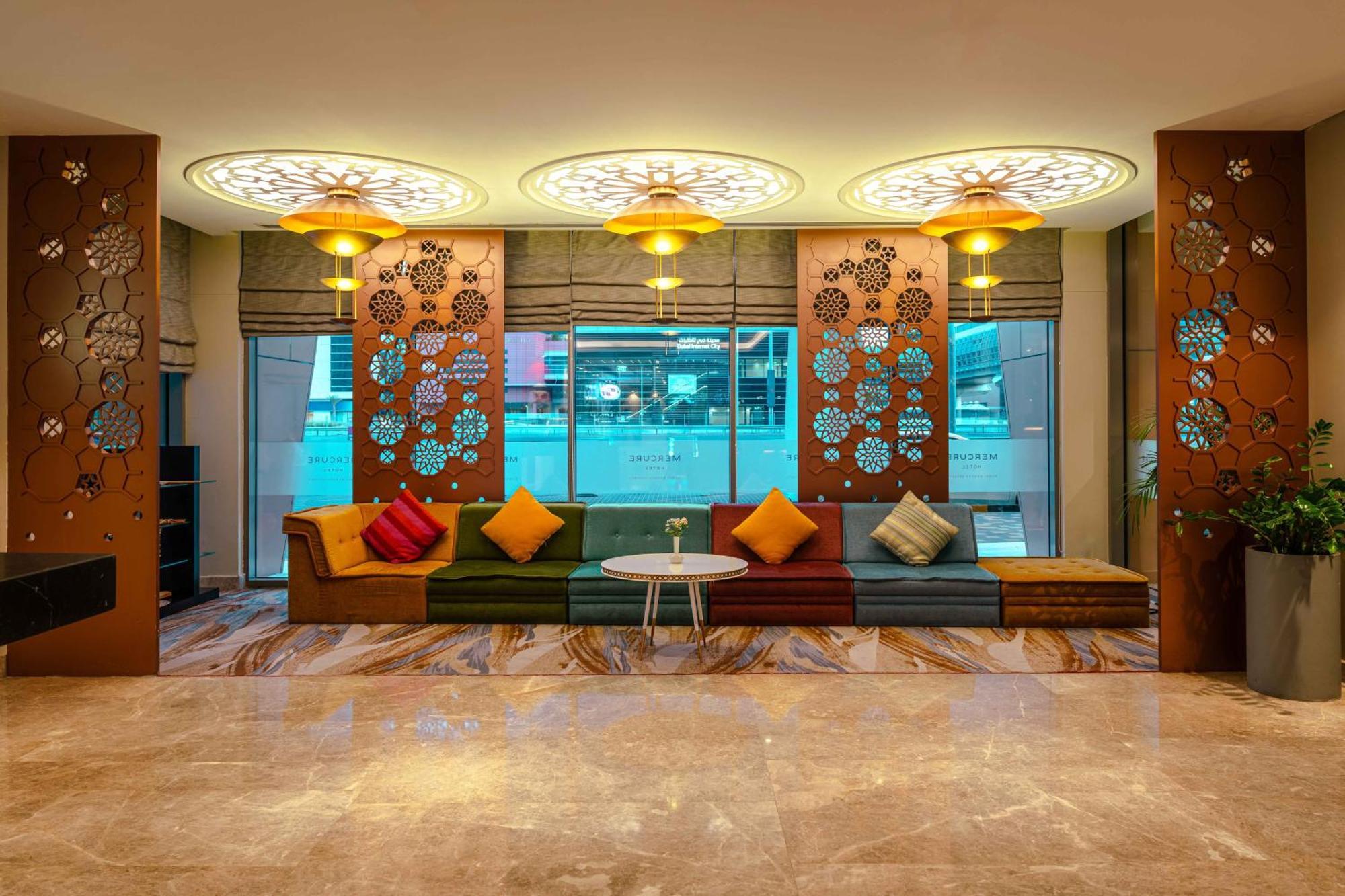 Mercure Dubai Barsha Heights Hotel Suites And Apartments Exterior foto